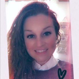 Meet your Posher, Tia